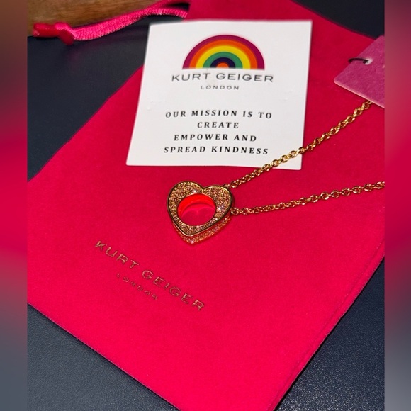 *NWT* Kurt Geiger London Pav Heart Short Pendant Necklace - Picture 13 of 14